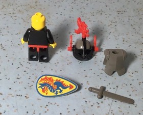 1992 LEGO BLACK KNIGHTS SET# 6009-BLACK KNIGHT 24pcs 1FIG 1HORSE w/INSTRUCTIONS