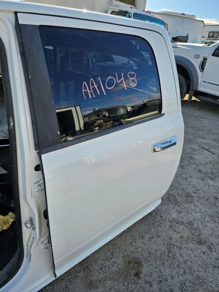 Ram 3500 2011 usado puerta trasera izquierda enviada sin óxido puede caber 10-20 Foto 3 de 4