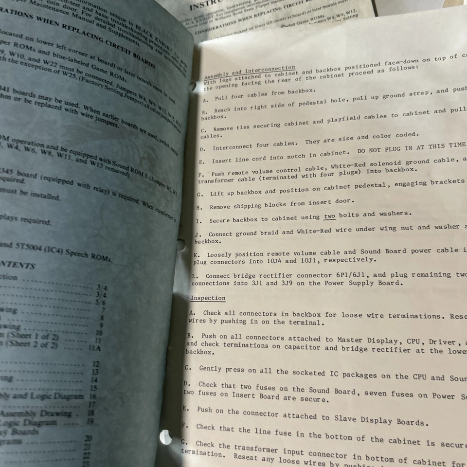 Juego original de fábrica Black Knight Williams Pinball juego arcade manual del propietario Foto 4 de 4