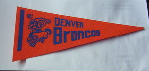 DENVER BRONCOS   NFL PENNANT (SMALL)