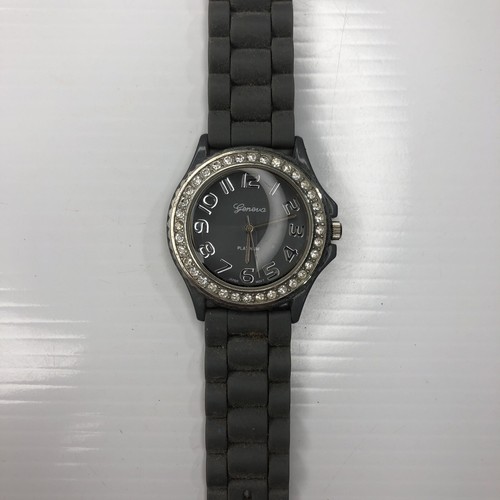 X10 Geneva Silver Grey Jelly Platinum Japan 6886 Retro Ladies Watch Untested