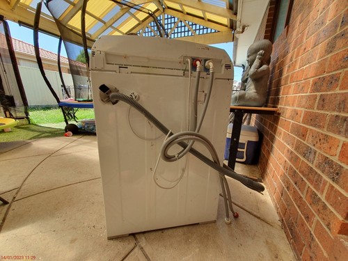 fisher and paykel washing machine 8KG - Picture 5 of 7