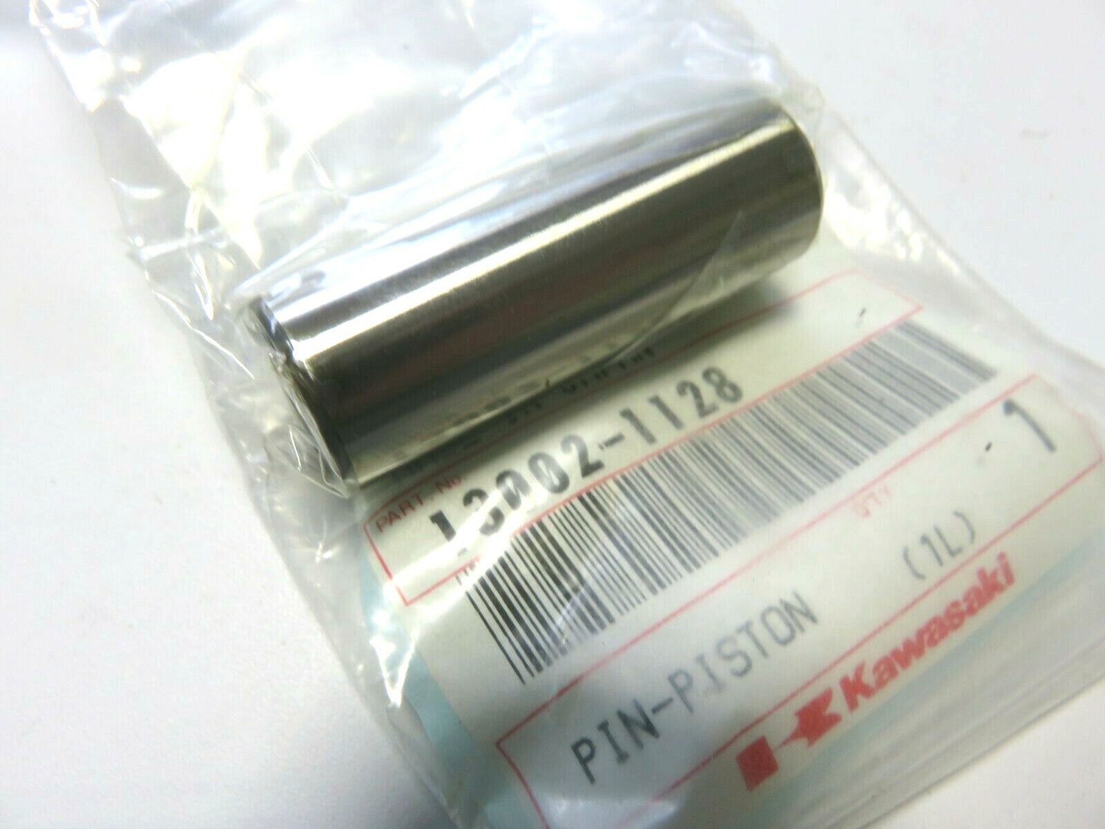 nos genuine Kawasaki ZX600 ZX636 Ninja 20032004 Piston Pin 130021128