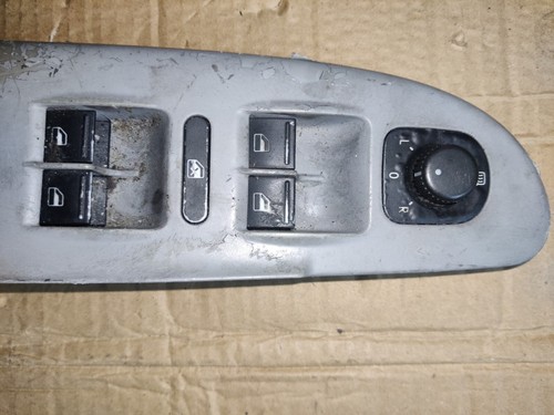 05-10 VW PASSAT B6 1.9 DRIVERS SIDE FRONT ELECTRIC WINDOW SWITCH PANEL 1K4959857 - Picture 3 of 5
