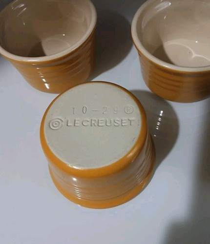 Le Creuset 10-29 Ribbed Custard Ramekins. Set of 4. Made in France. - Picture 2 of 4