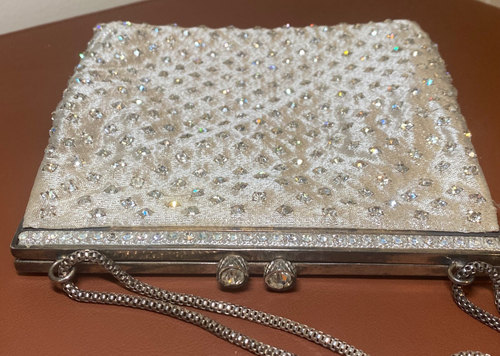 VINTAGE Purse w/Crystal Rhinestones & Silver Kiss Lock Clasp Handbag Wristlet - Picture 5 of 7