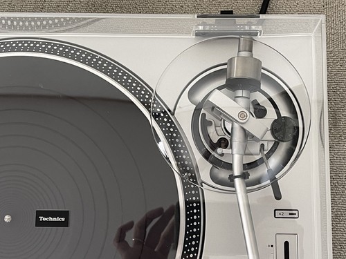 Technics SL-1200GR Silber mit Staubschutz Direct Drive Turntable Plattenspieler - Bild 6 von 24