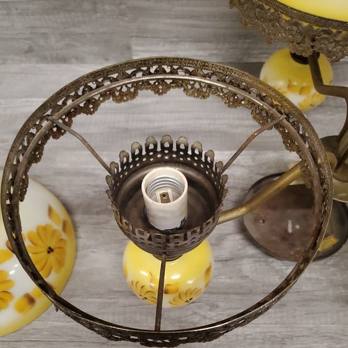 Vintage MCM 3-flammiger Kronleuchter Windlicht Lampenschirm gelb floral Milchglas - Bild 14 von 15