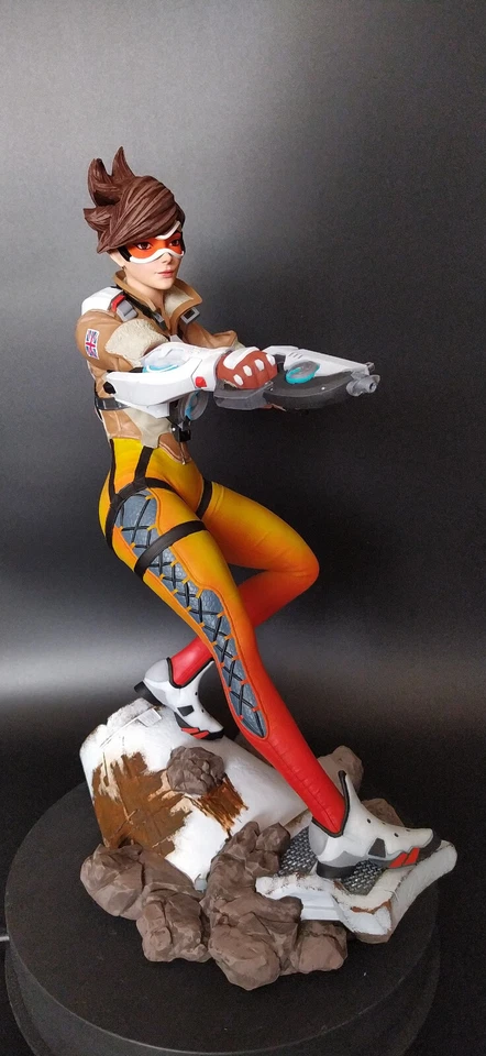 Boneco de videogame pintado Tracer Statue 1/4 - Imagem 3 de 4