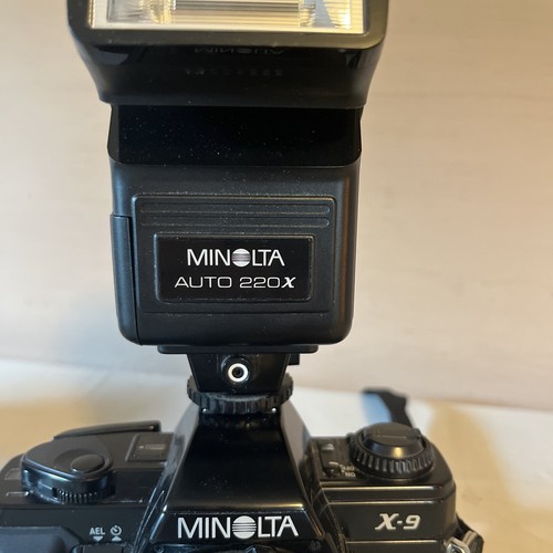 Minolta X-9 Camera, Rolev M.G.52mm Skylight Lens, Diamond C514 Bag, & GE Meters - Picture 16 of 24
