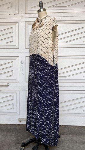 Vintage 1930s White & Navy Blue Polka Dot Crepe Silk Shift Dress Pussy Bow Tie - Picture 3 of 15