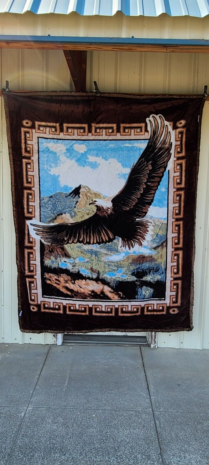 EAGLE FLYING MOUNTAINS AND WOLF TWO PLY KING SIZE BLANKET BEDSPREAD Tanie popularne