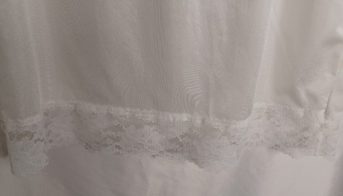 Vintage white Half Slip Lacey Hem Lingerie USA Size 26x23 - Picture 2 of 2