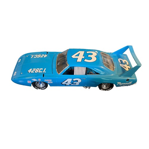 Richard Petty 1970 Plymouth Superbird #43 Franklin Mint Nascar Diecast Metal - Picture 3 of 7