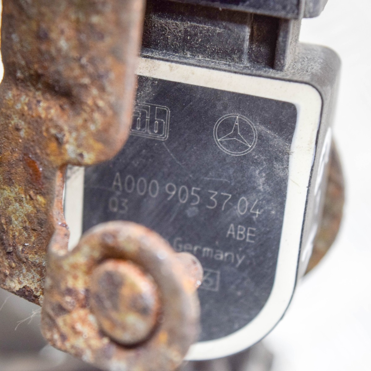 ご MERCEDES-BENZ W213 E 220d 143kw Rear Left Height Level Sensor