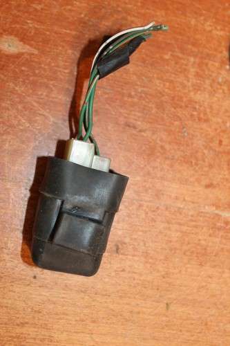 89-92 Toyota Cressida Relay Denso 90987-05001 12V w/ Mounting Rubber and PigTail - Picture 9 of 10