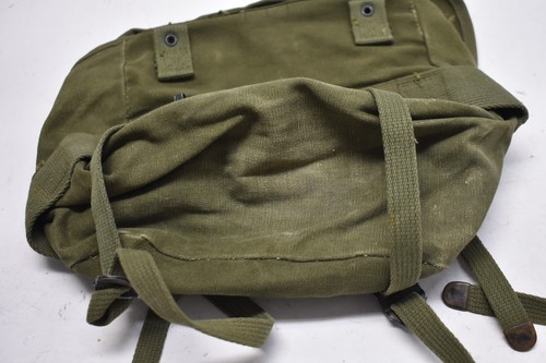 Borsa a tracolla vintage US Military Army Green Canvas Combat Field Pack butt pack - Foto 7 di 15