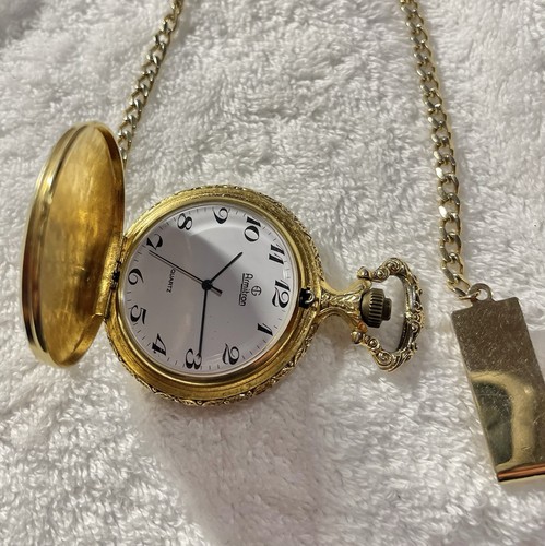 Amitron Men’s Pocket Watch With Chain Men Fishing In Boat Gold Tone Leaf Ornate - Picture 4 of 8