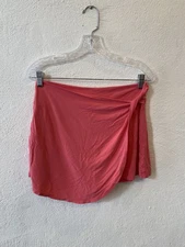 Easy To Wear Pull-on Athleta Skort with a Side Twist - Size M - Pink/Coral