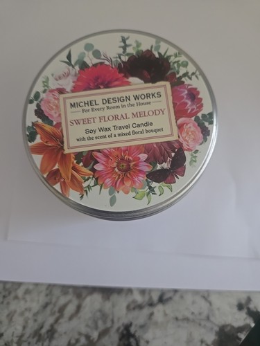 Michel Design Works Sweet Floral Melody Reed Diffuser & Travel Candle - Picture 4 of 5