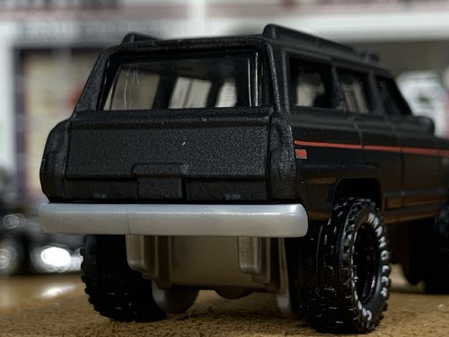 Hot Wheels schwarz 1988 Jeep Wagoneer Custom Wheel Swap - Bild 15 von 16
