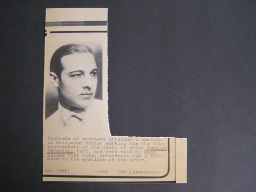 AP Wire Press Photo 1981 55th Anniversary of the Death of Rudolph Valentino