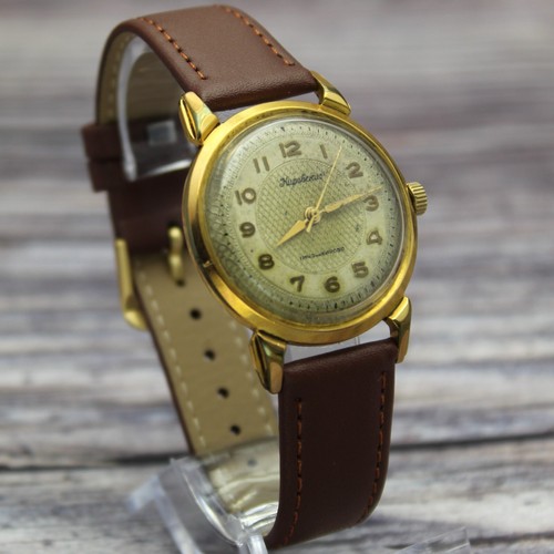 KIROVSKIE mechanical mens Gilded watch Crab Case USSR 1950s 1MChZ КИРОВСКИЕ⌚ - Picture 4 of 10