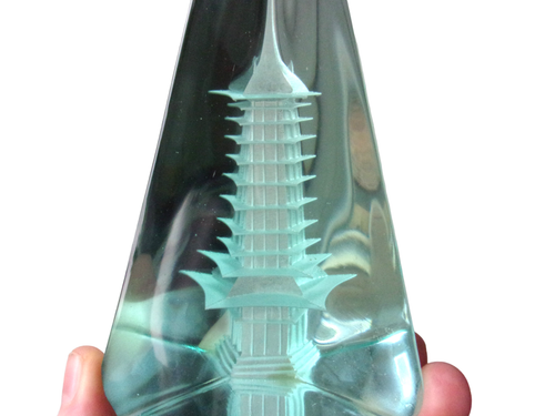 Stunning Etched Crystal Japanese Art Glass Pagoda Paperweight 22cm Vintage 90s - Picture 11 of 13