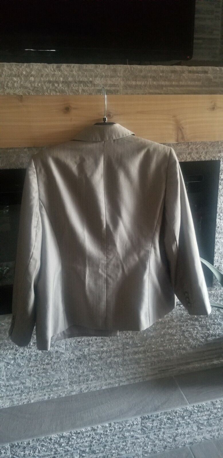 Picture 2 of 4