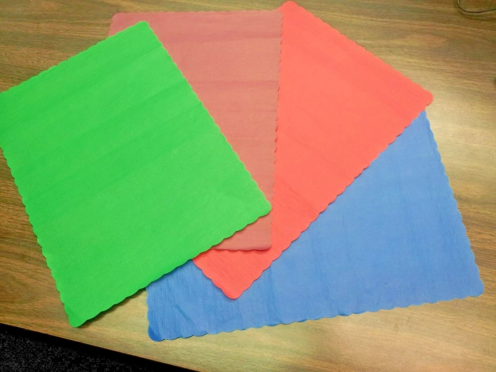 (100) PLACEMATS 14" x 10" BLUE/RED/GREEN/BURGUNDY WEDDINGS/PARTIES/RESTAURANTS