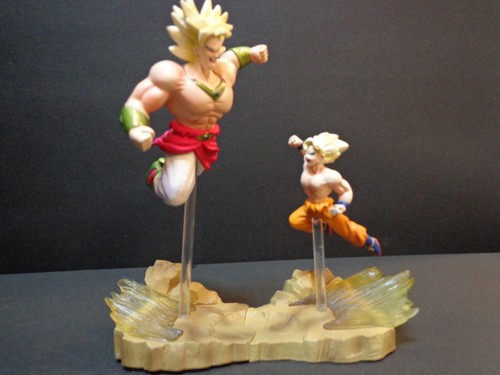 Dragon Ball Z Capsule Figure Super Saiyan Son Goku VS Broly Megahouse Gashapon - Picture 12 of 13