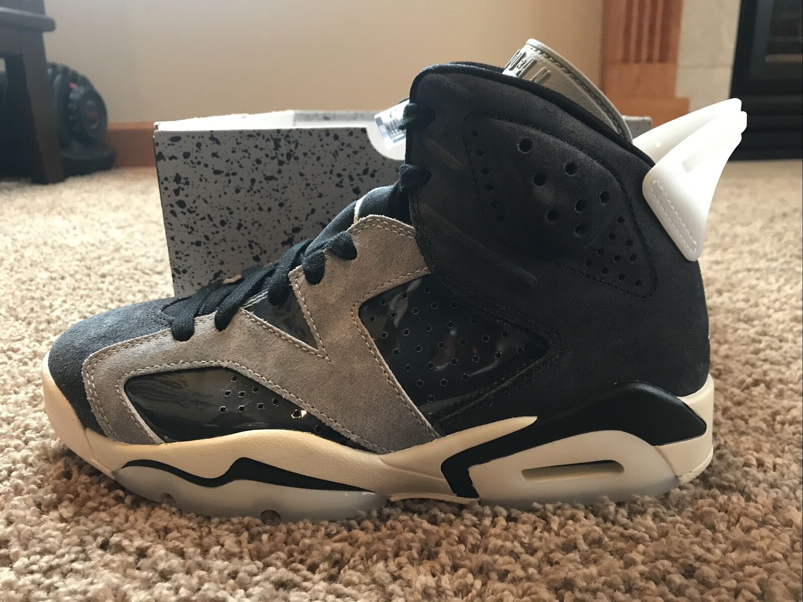 Nike Women's Air Jordan 6 Retro Black Chrome LT Smoke Grey Size 6 CK6635 001
