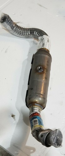 Walker 53569 Exhaust Ultra EPA Direct Fit Catalytic Converter - Picture 2 of 3