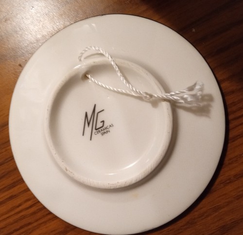 Vintage "MG Ceramicas Spain" Hand Painted Floral Collectors Plate - 5 5/8 inch - Picture 4 of 7