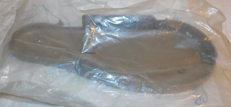 Expedition Navigator 2000-2002 Nuevo de Lote Antiguo Asiento Trasero Dividido Cubierta de Pestillo Derecha Foto 3 de 3