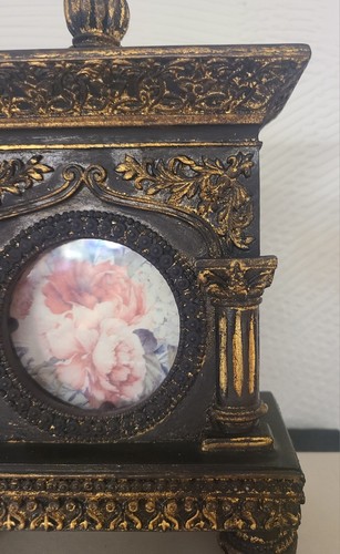 Base de reloj de manto pesado reciclado con estampado floral negro y dorado estilo academia oscuro - Imagen 3 de 12