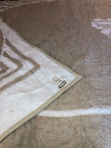 Vintage Ibena Reversible Throw Blanket Dolan Bed Cover Acrylic Tan Floral 84X70 - Picture 2 of 12