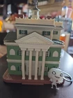 Funko Pop! Disney Haunted Mansion House 2020 & Hitchiker Ghost Mini