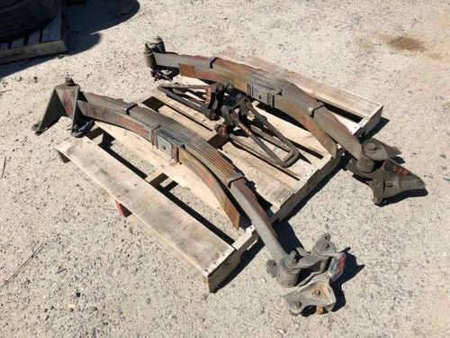 88-97 FORD F450 REAR LEAF SPRINGS PAIR 8 plus 1 w U Bolts 25957 - Bild 3 von 7