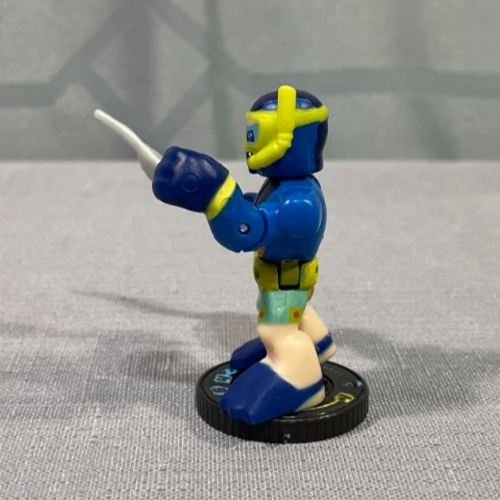 Figura de acción Akedo Blue Wildtide 2,5 pulgadas con juguete lanzador - Imagen 6 de 10