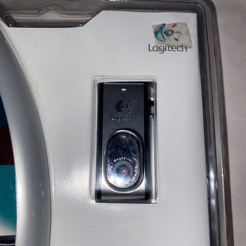 Logitech QuickCam for Notebooks Pro USB-2.0 WebCam w/Microphone 1.3MP Brand New - Picture 8 of 8