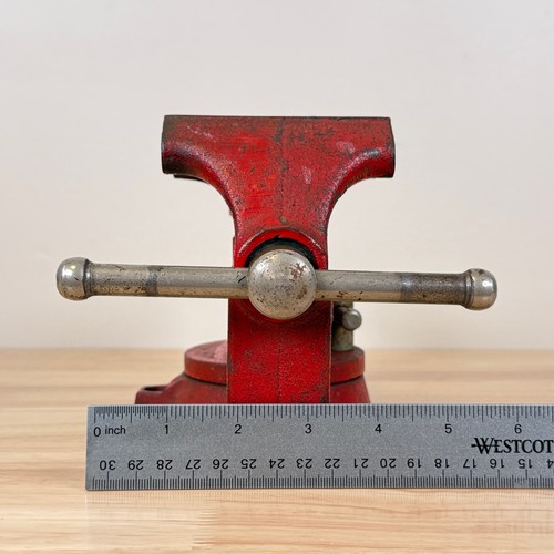 Companion 3-1/2” Bench Vise w/ Anvil & Swivel Base 3-1/4” Opening – Vintage Tool - Picture 8 of 9