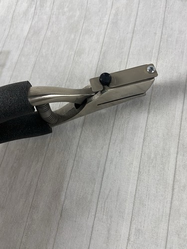 McMieth Card Hole Punch Tool W/ Grips #5 Style Punch High Leverage W/ Reservoir - Picture 5 of 6