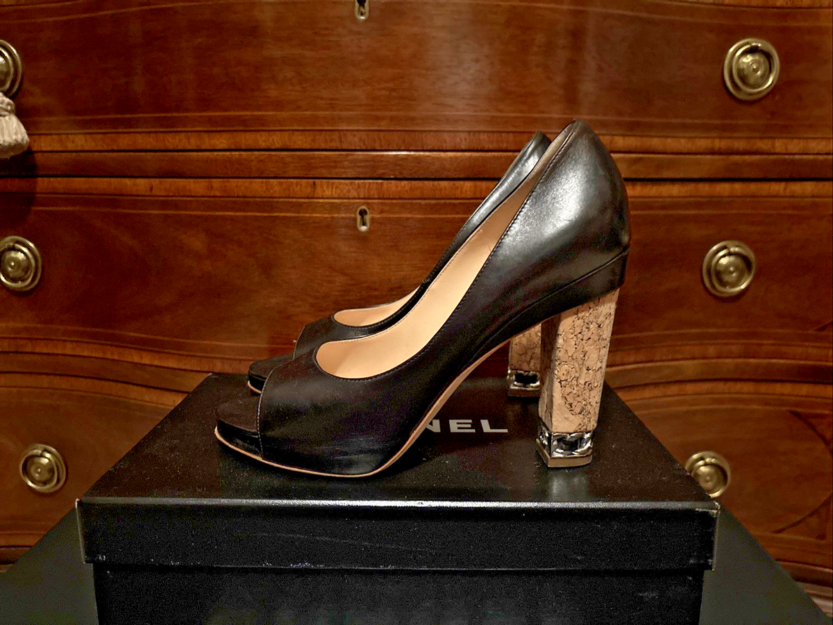 Chanel Black Leather CC Logo Silver Chain Peep Toe Cork Heel  display picture 1