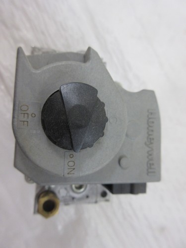 LENNOX ARMSTRONG DUCANE 41K3701 HONEYWELL VR8204H8019 FURNACE GAS VALVE - Picture 4 of 7