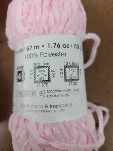 8 SKEINS PREMIER JUST YARN DREAM CHENILLE -4 BLOSSOM (PINK) AND 4 CABDY HEART - Picture 3 of 5