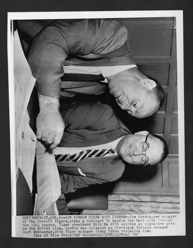 1960 Press Photo, Joe Gordon, New Manager for Detroit Tigers - Picture 2 of 3