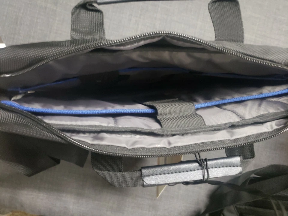 BRAND NEW KENNETH COLE REACTION  15.6" LAPTOP  PORTFOLIO (539975) - Image 2 of 2