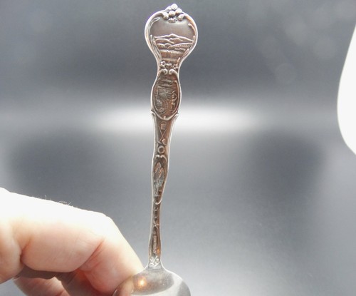 University of Washington 5 1/2" Sterling Souvenir Spoon - Picture 4 of 4