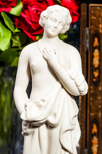 Vintage White Porcelain Statue Sculpture Neoclassical Woman Goddess Parian Ware - Picture 2 of 14